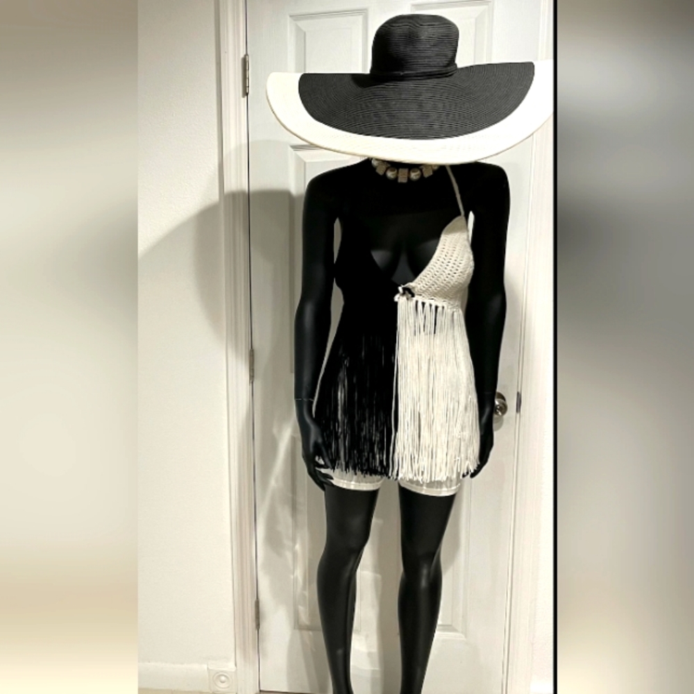 HANDMADE BLACK & WHITE CROCHET FRINGE TRIANGLE BIKINI TOP NEW WITHOUT TAGS.